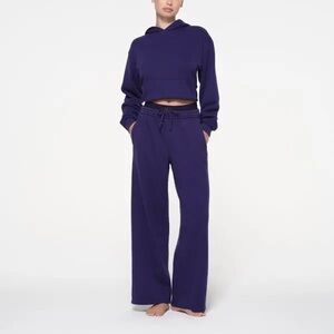 SKIMS Concord Straight Leg Fleece sweatpants